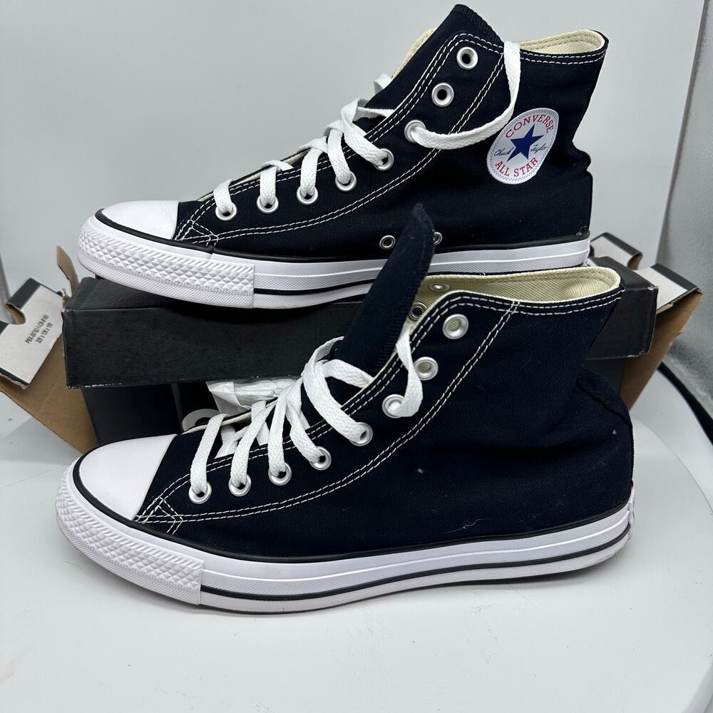 Converse All Star High Top Black and White Lace Up Sneaker Mens Size 9.5